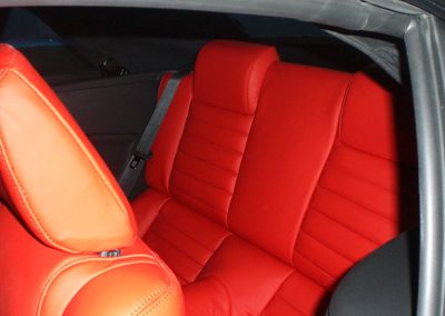 Tapizado de coche Ford Mustang en Madrid