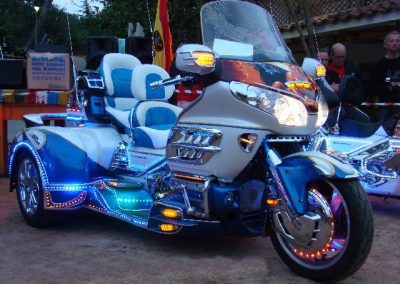 Tapizado de asiento de moto Honda Goldwing en Madrid