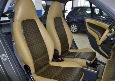 Tapizado de coche Smart con Louis Vuiton en Madrid