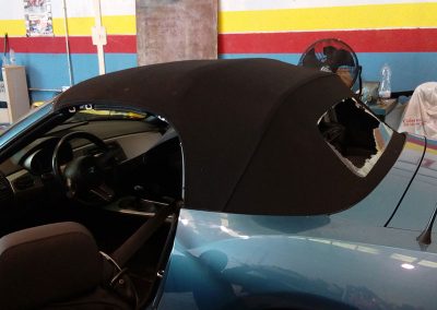 trabajo de tapizado de capotas de coches en Madrid
