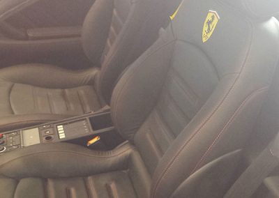 tapizados de asientos de Ferrari en Madrid