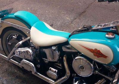 tapizado de asientos de moto Harley Davison en Madrid