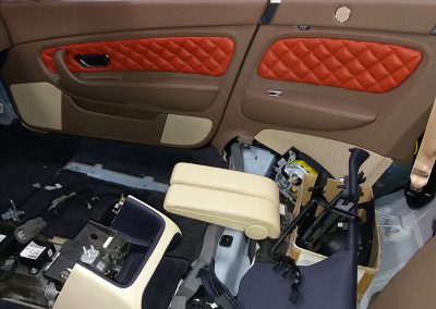 tapizado de coche Bentley en Madrid