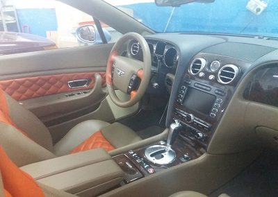 tapizado de coche Bentley en Madrid